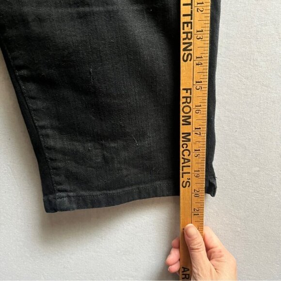 Zara basic black denim Bermuda shorts Sz 8 - Picture 7 of 8